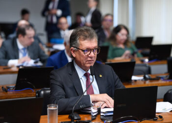 Laércio destinou emendas e apresentou projetos na área de educação