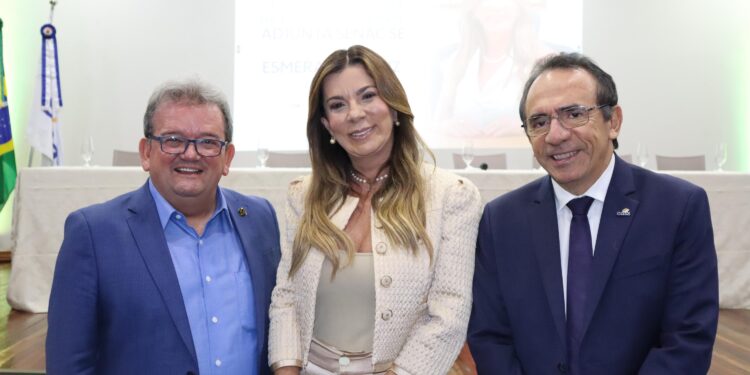 Esmeralda Cruz assume diretoria regional adjunta do Senac Sergipe