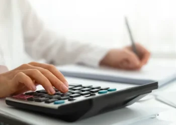 Reforma tributária pode aumentar impostos e tirar competitividade de pequenas empresas