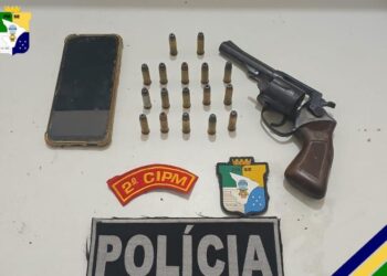 Polícia Militar prende homem por porte ilegal de arma de fogo na Barra dos Coqueiros