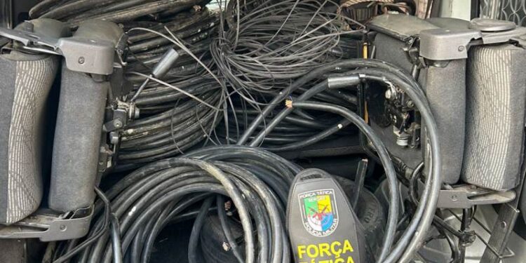 Polícia Militar prende suspeitos por furto de fiação telefônica em Propriá