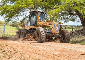 Prefeitura de Itabaiana intensifica serviços de patrolamento nas estradas vicinais