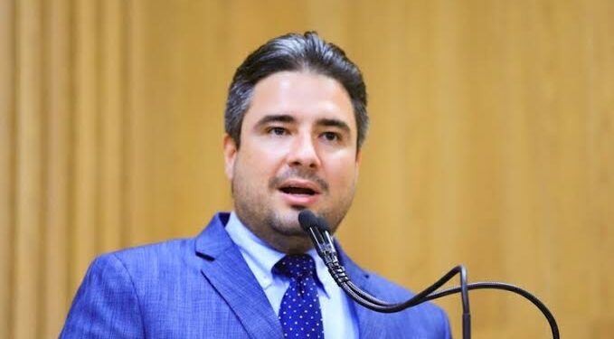 Ricardo Vasconcelos diz que recebeu convite de André Moura para suplência ao senado