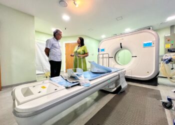 Senador Laércio visita hospital Cirurgia, que recebeu mais de 20 milhões em emendas