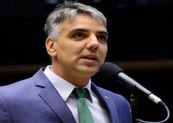 Governador nomeia Fábio Reis como secretário de representação em Brasília