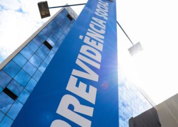 INSS paga aposentadoria de dezembro nesta terça; veja quem recebe