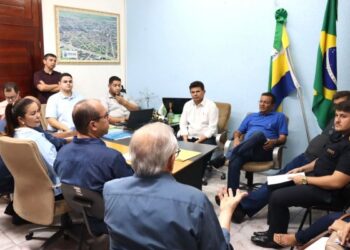 “Escolhi um time que mescla a técnica e a experiência”, diz Valmir de Francisquinho ao anunciar o secretariado