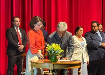 Prefeita Emília empossa Secretários da Nova Aracaju