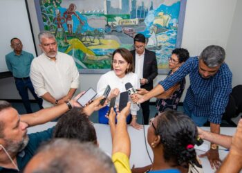 Prefeita Emília Corrêa anuncia nova licitação do Transporte Coletivo e congela tarifa