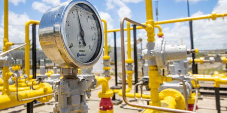 Decreto pretende fomentar cadeia de petróleo e gás natural no estado