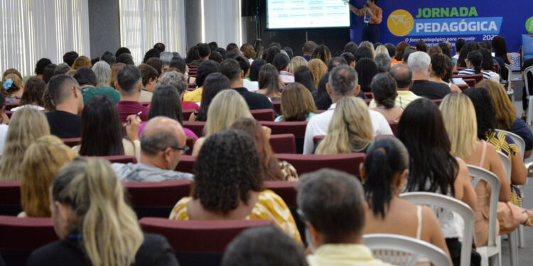 Jornada pedagógica marca planejamento e preparação das escolas estaduais de Aracaju