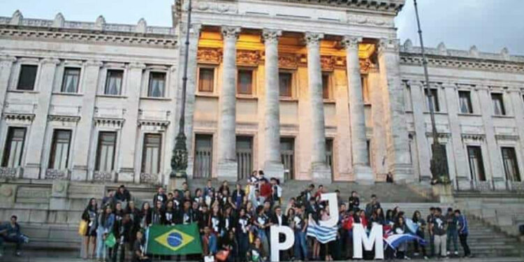 Estudantes da rede estadual classificados para Parlamento Juvenil