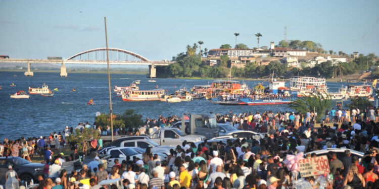 Secretaria do Trabalho leva serviços para a festa de Bom Jesus dos Navegantes no município de Propriá