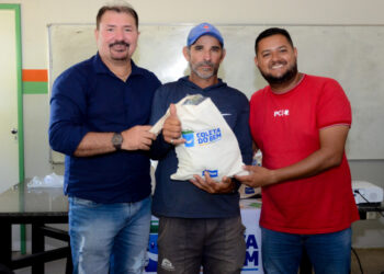 Catadores que atuarão no Verão Sergipe 2025 em Canindé recebem kits de EPIs