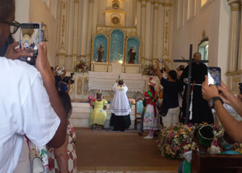 Coroação da Rainha das Taieiras marca abertura do Encontro Cultural de Laranjeiras