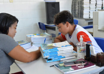 Seduc reforça campanha de devolução de livros didáticos