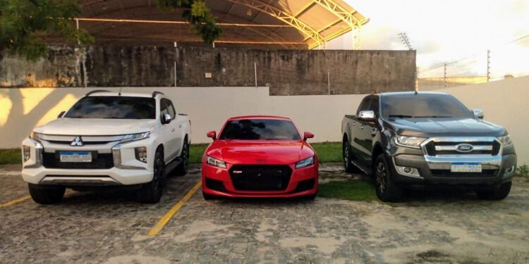 Operação Fênix Fraudulenta: PC apreende três veículos de alto padrão com grupo investigado por lavagem de dinheiro com prejuízo de R$ 1,2 milhão