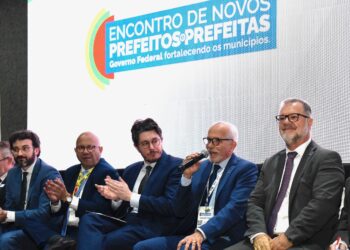 Presidente da FNP, Edvaldo defende atuação mais efetiva do Conselho da Federação