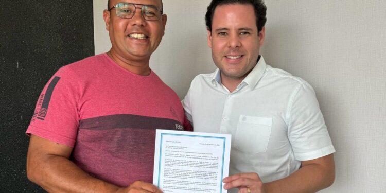 Rodrigo Valadares garante recursos para reconstrução de Capela em Propriá