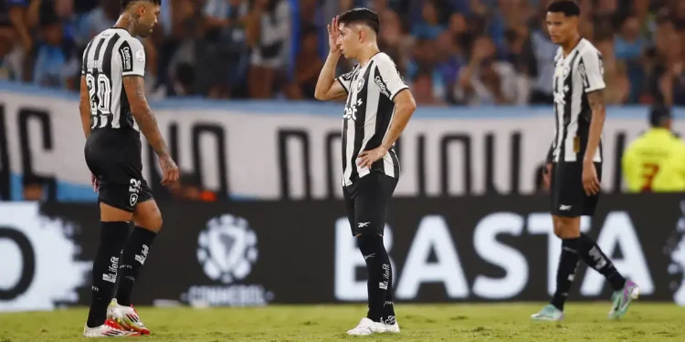 Botafogo perde para o Racing e se complica na Recopa Sul-Americana