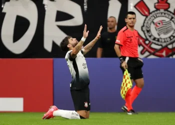 Yuri Alberto decide e Corinthians avança na Pré-Libertadores