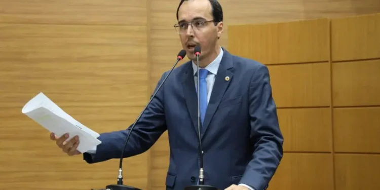 Georgeo Passos repercute afastamento de gerente da SES acusado de ‘rachadinha’