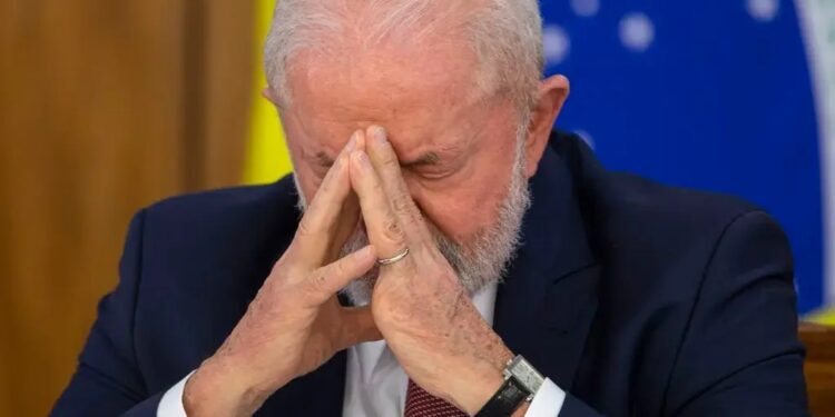 Desaprovação de Lula aumenta e chega a 55,3%, divulga pesquisa CNT/MDA