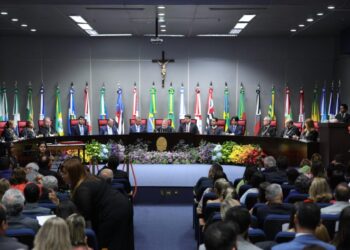 Deputados prestigiam cerimônia de posse da nova mesa diretora do TJ/SE