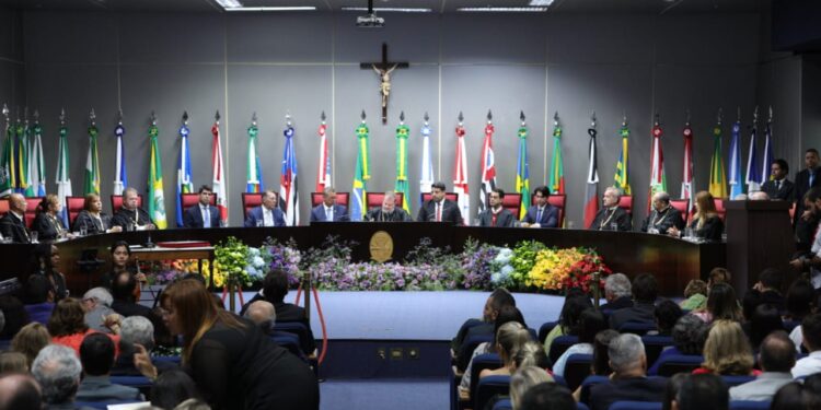 Deputados prestigiam cerimônia de posse da nova mesa diretora do TJ/SE