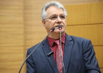Chico do Correio diz que N. Srª da Glória terá água tratada em todo o município
