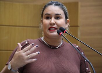 Kitty destaca avanços e cobra medidas para bem-estar de animais