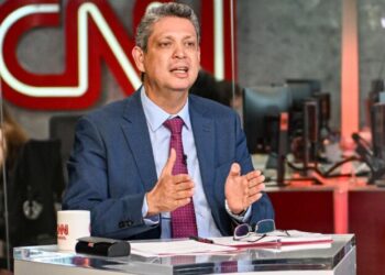 Márcio apresenta números do crescimento do país: “Brasil no rumo certo”