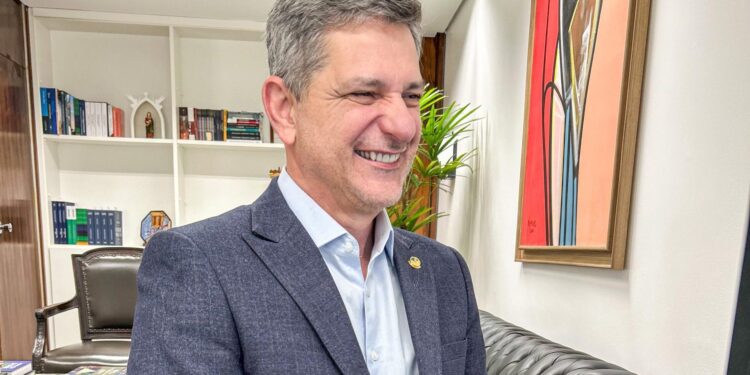 Rogério Carvalho analisa economia, reformas e desafios do governo Lula