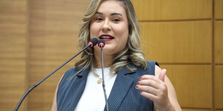 Kitty Lima anuncia inclusão da causa animal no programa ‘Nota da Gente’