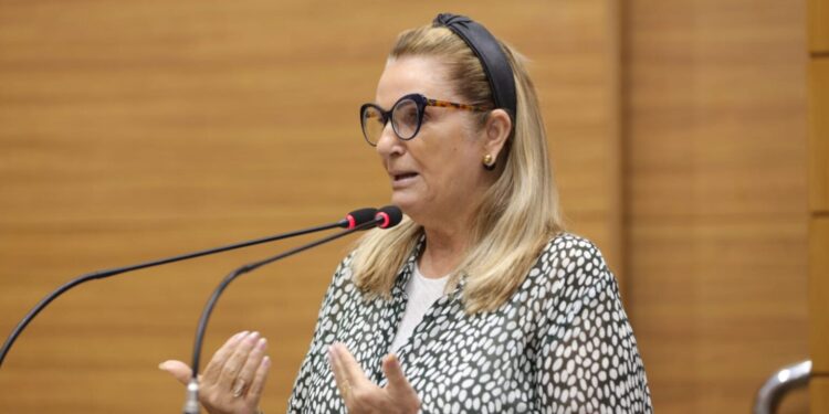 Deputada Áurea Ribeiro ressalta a importância do Programa Opera Sergipe