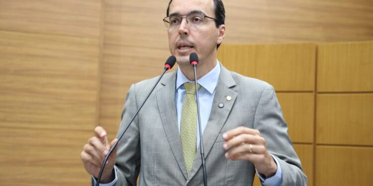 Deputado pede incentivos para mulheres catadoras de mangabas