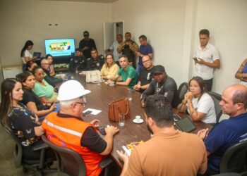 Prefeitura de Socorro realiza reunião para ajustes finais do Carnaval 2025