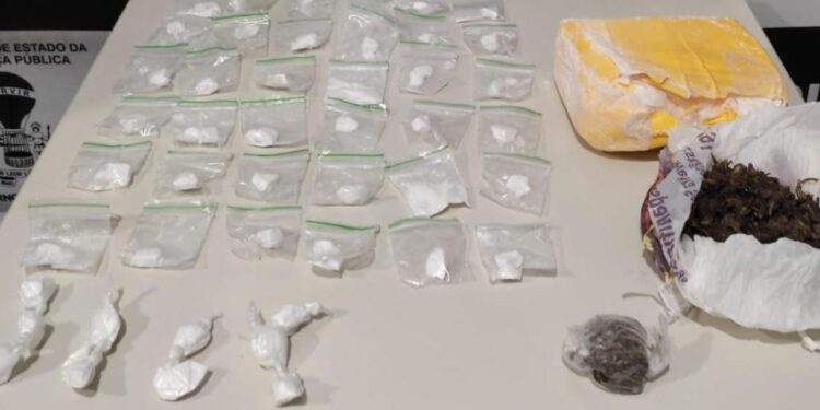 Polícia Civil prende homem em flagrante por tráfico de drogas no bairro Alagoas, em Estância