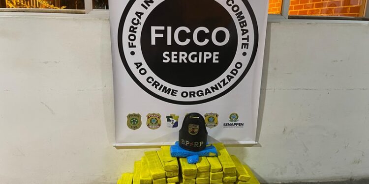 Ação conjunta durante a Ficco/SE resulta em prisão e apreensão de mais de 40 kg maconha no município de São Domingos