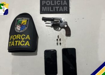 PM prende dois homens por porte ilegal de arma de fogo em Aracaju