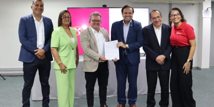 Crediamigo e Fecomércio assinam parceria para capacitar empreendedores de Sergipe