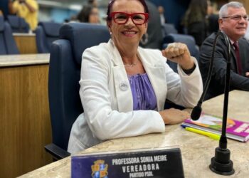 Sonia Meire inicia novo mandato reafirmando ser oposição de esquerda à gestão municipal