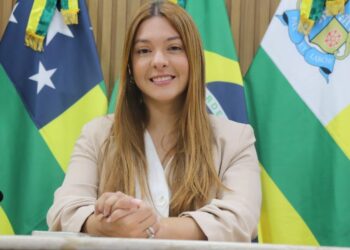 Moana Valadares participa de solenidade de boas-vindas na Câmara Municipal de Aracaju