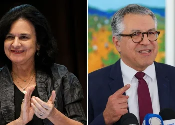 Lula demite Nísia Trindade e anuncia Alexandre Padilha como novo ministro da Saúde