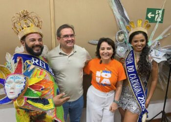 Rei Momo e Rainha do Carnaval 2025 são coroados em Aracaju