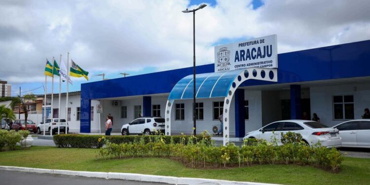 Prefeitura de Aracaju antecipa pagamento dos servidores municipais para esta quarta-feira