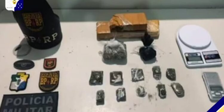 Polícia Militar realiza prisão de mulher por suspeita de tráfico de drogas em Aracaju