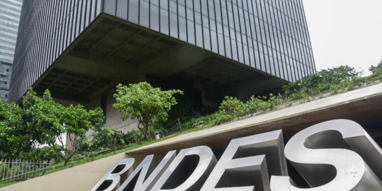 Em 2024, BNDES realizou maior injeção de crédito da história, em mais de R$ 276 bilhões