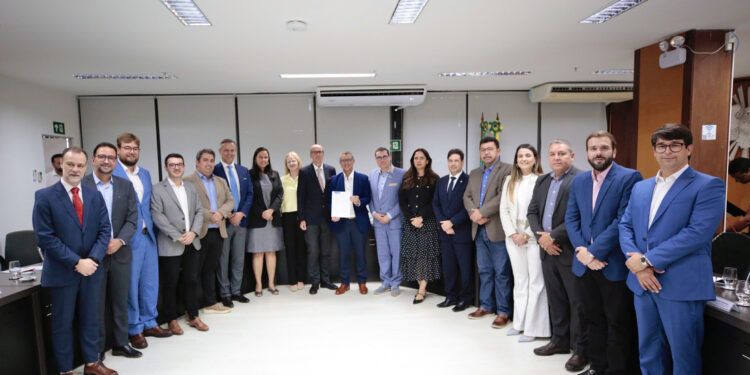 Governo de Sergipe recebe embaixador da Áustria para discutir cooperação bilateral