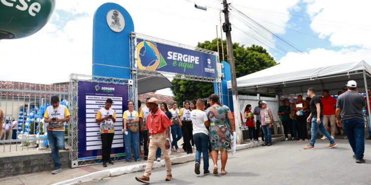 Programa ‘Sergipe é aqui’ leva serviços e cidadania para moradores de Arauá